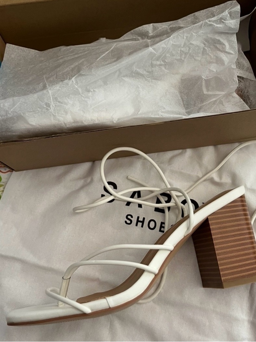 NIB SABO White Lace-Up Block Heel  Square Toe Sandals